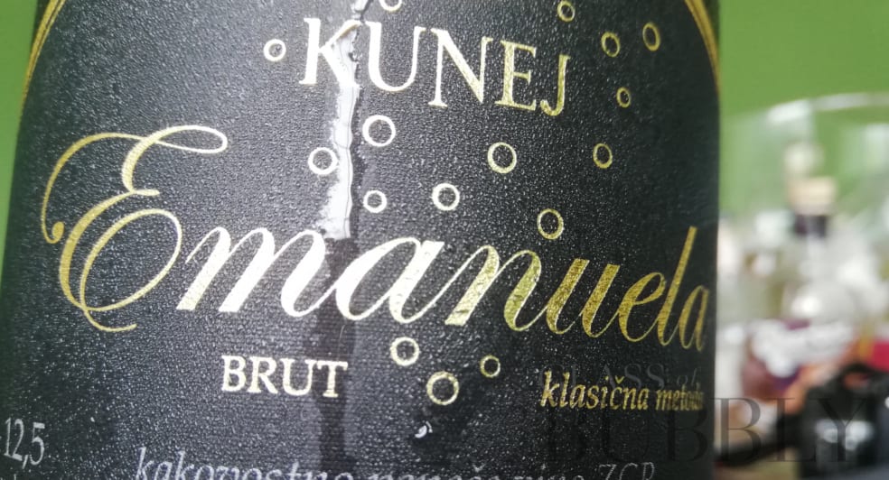 Kunej Emanuela